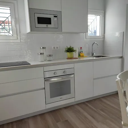 Relax With Parking Apartment *